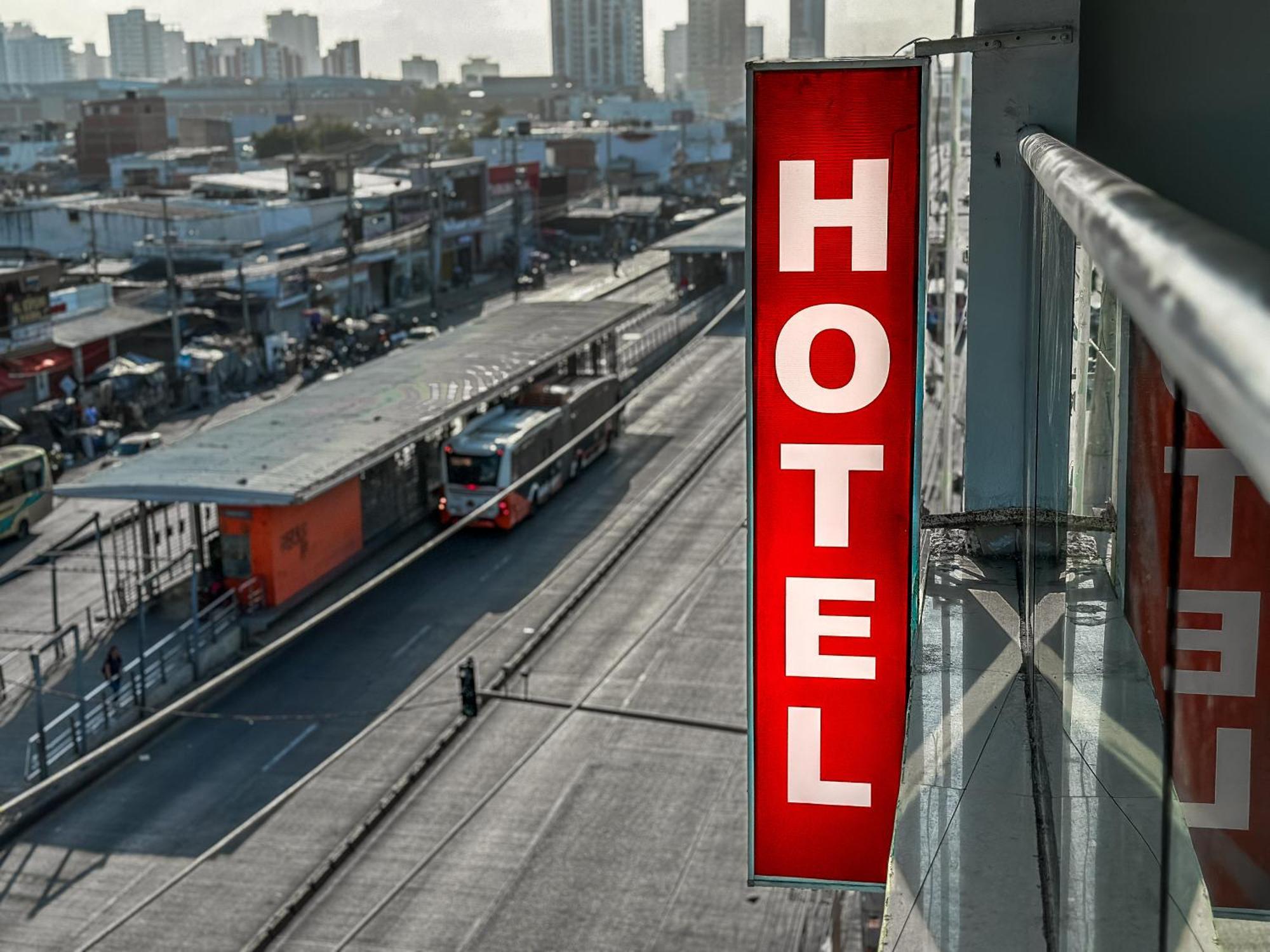 Hotel Bazurto Plaza Cartagena Kültér fotó