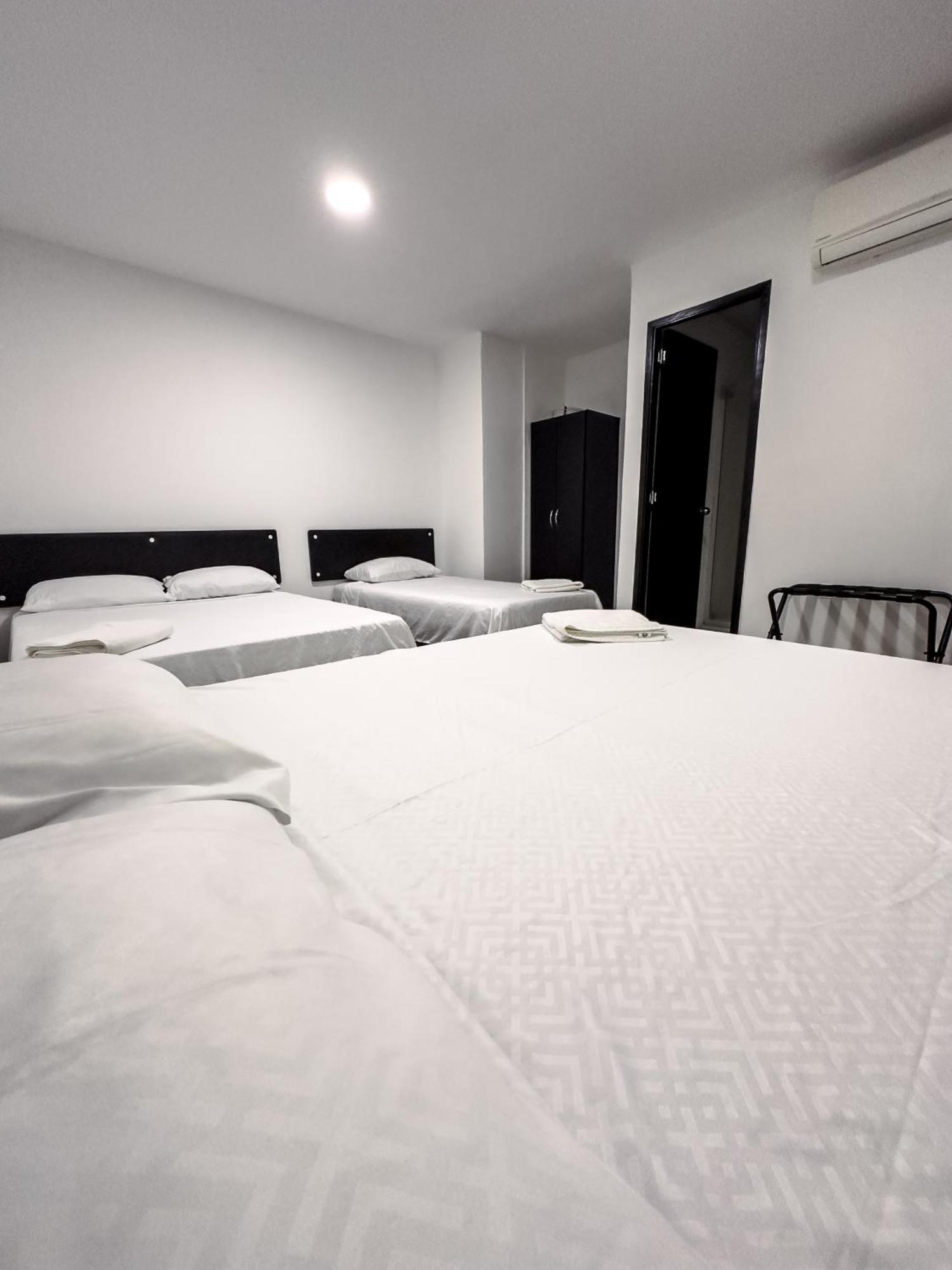 Hotel Bazurto Plaza Cartagena Kültér fotó
