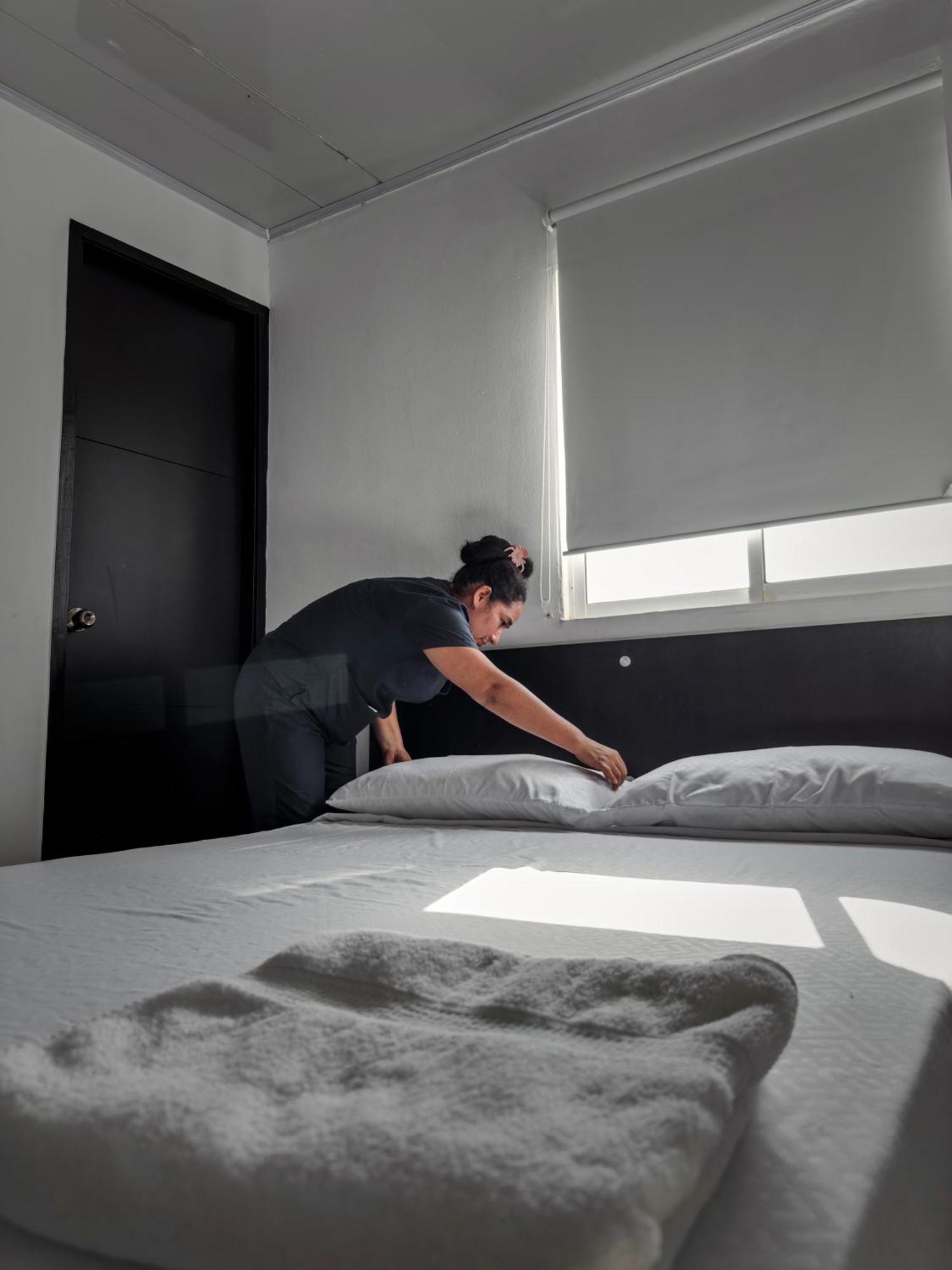 Hotel Bazurto Plaza Cartagena Kültér fotó
