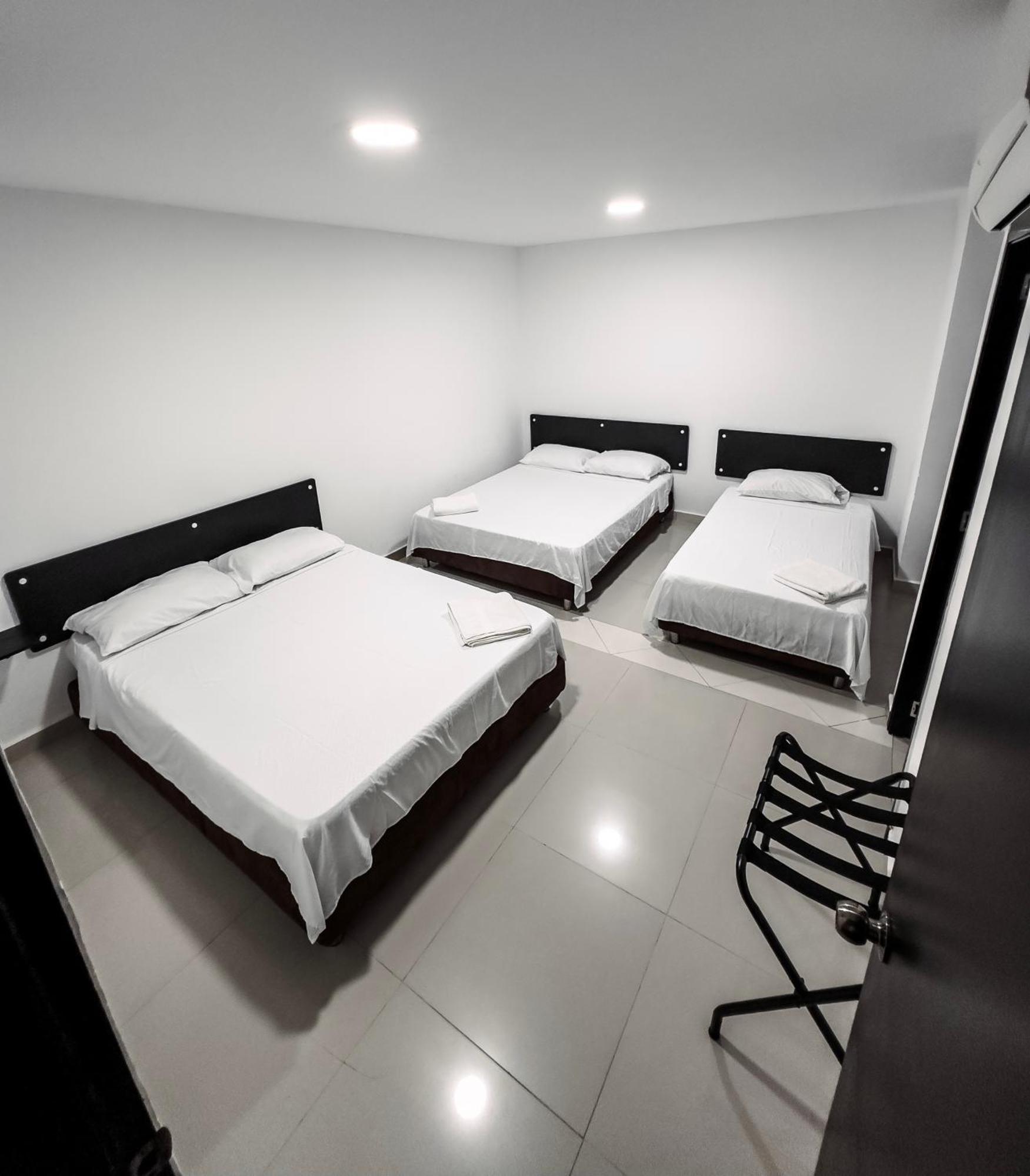 Hotel Bazurto Plaza Cartagena Kültér fotó